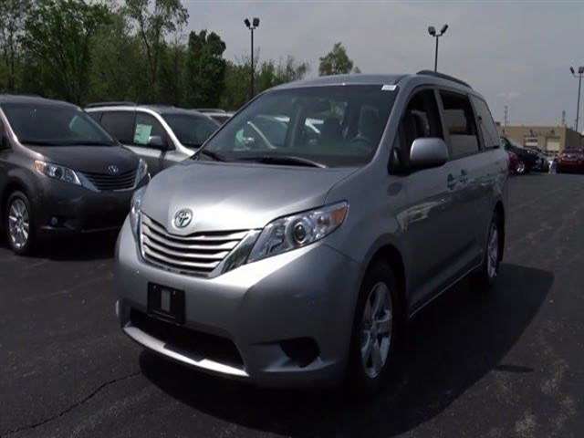 Toyota Sienna 2017 photo 4